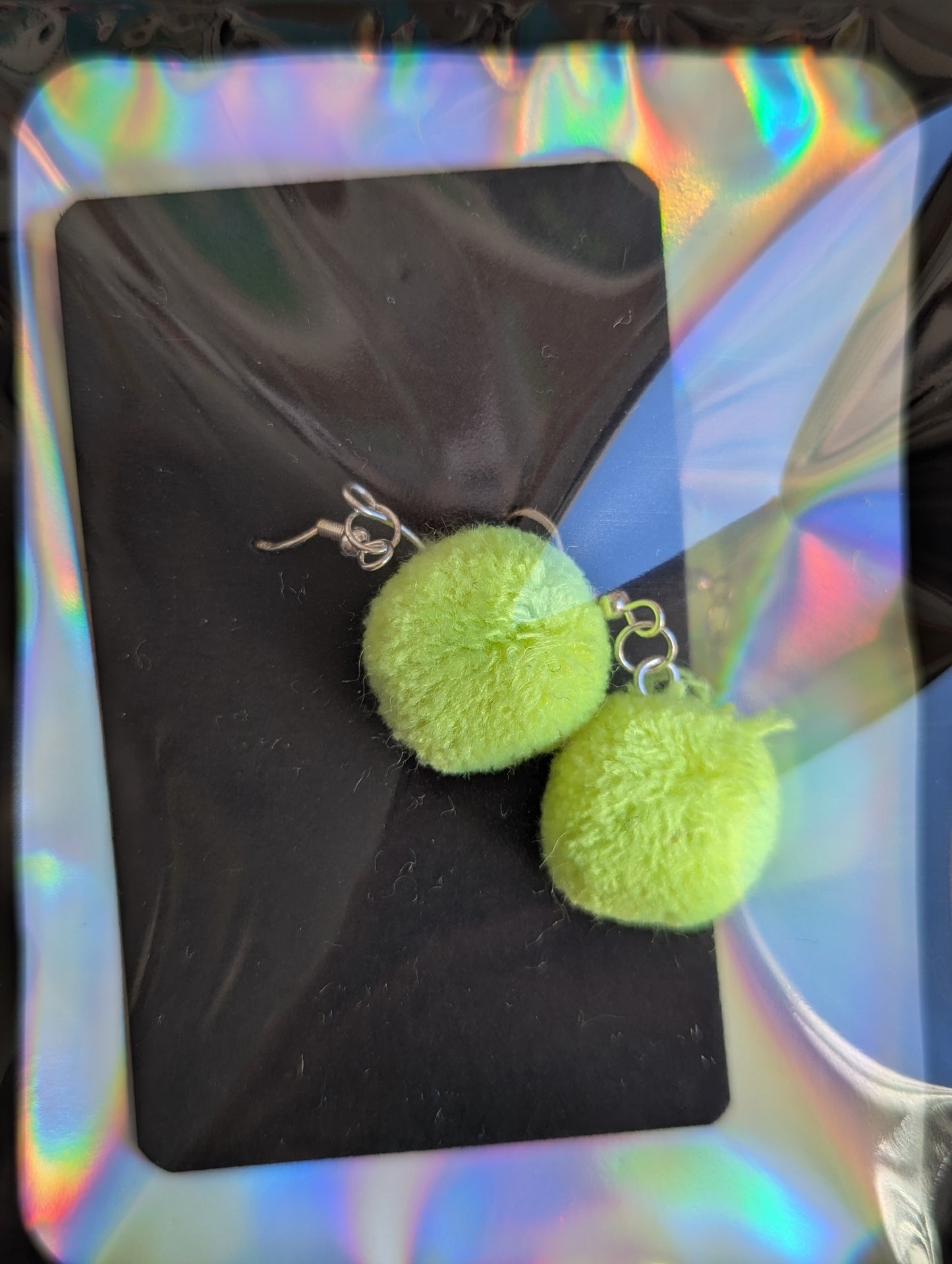 Earrings_Studs BOLDred